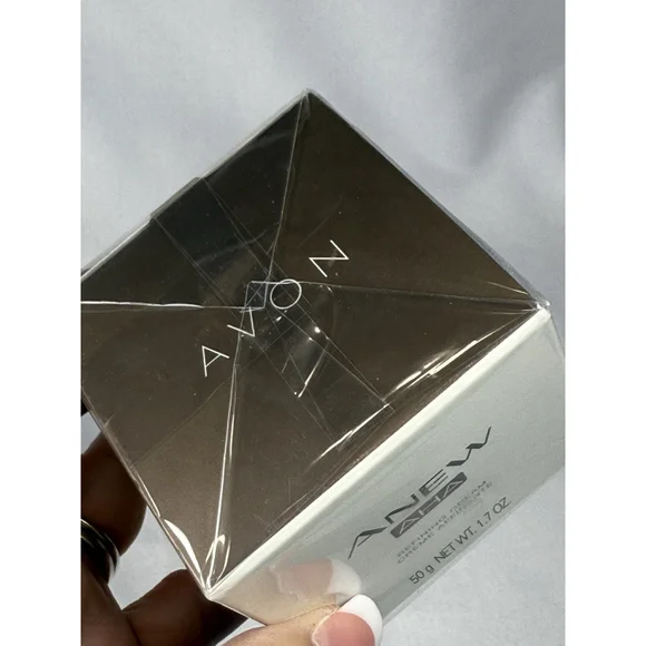 AVON ANEW AHA Refining Cream 1.7 OZ Helps Reduce Fine Lines & Wrinkles NEW - Picture 3 of 7